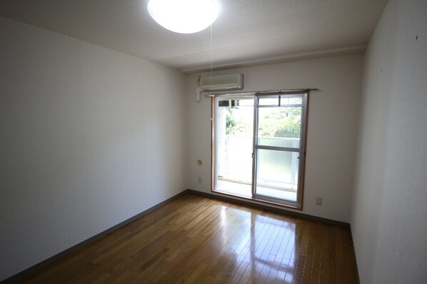 サンハイム久保田 の物件内観写真